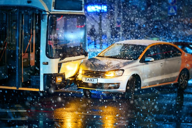 Bus crash on road